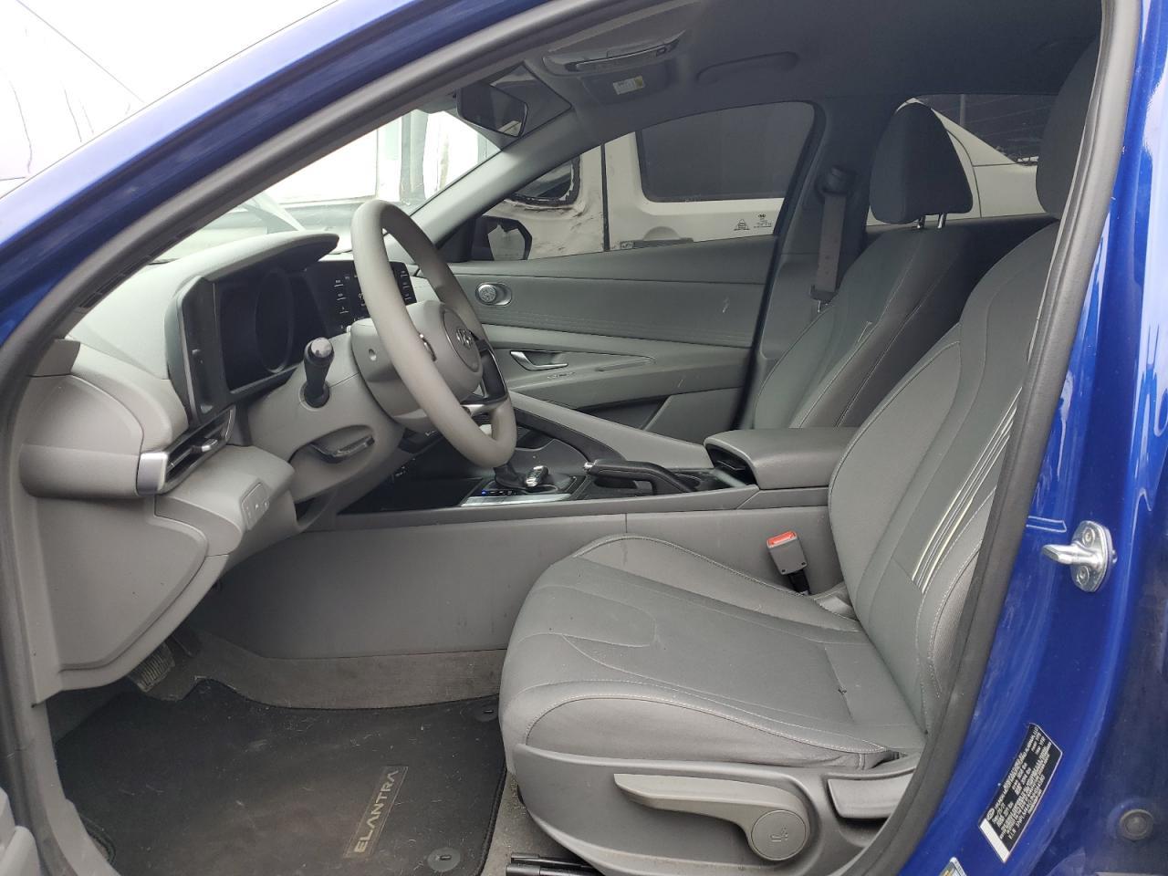2022 HYUNDAI ELANTRA SE - Фото 7