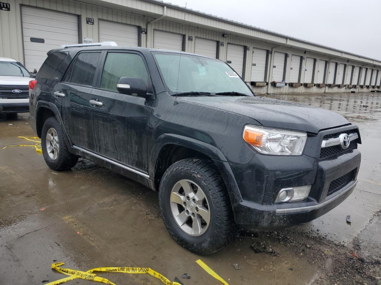 2011 TOYOTA 4RUNNER SR - Фото 4