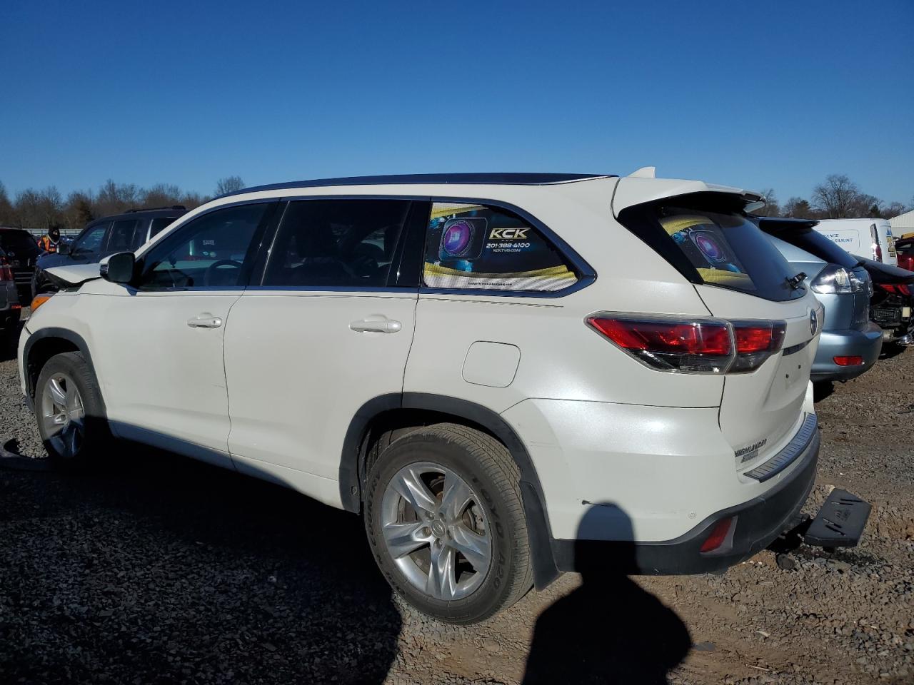 2014 TOYOTA HIGHLANDER - Image 2