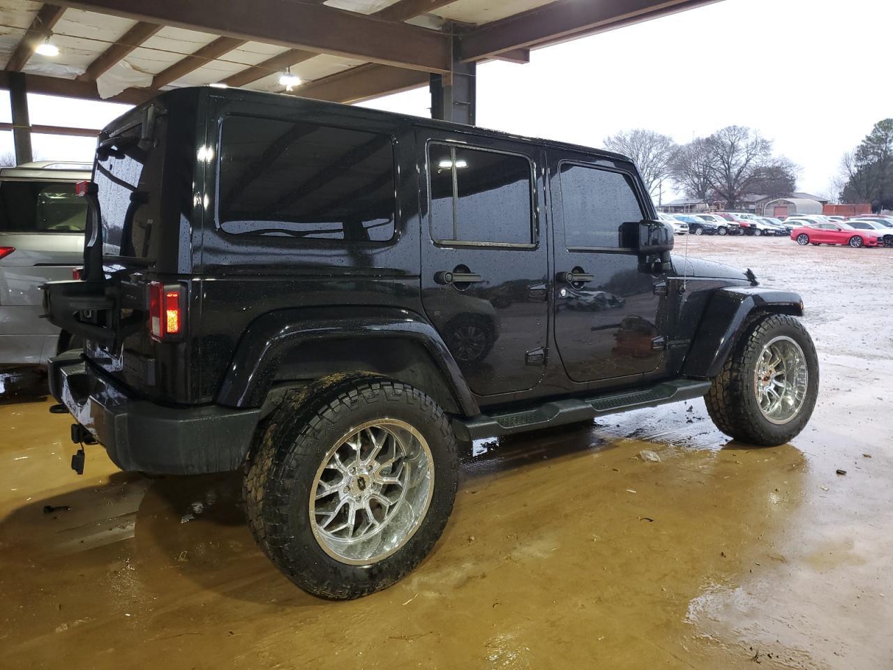2014 JEEP WRANGLER U - Image 3