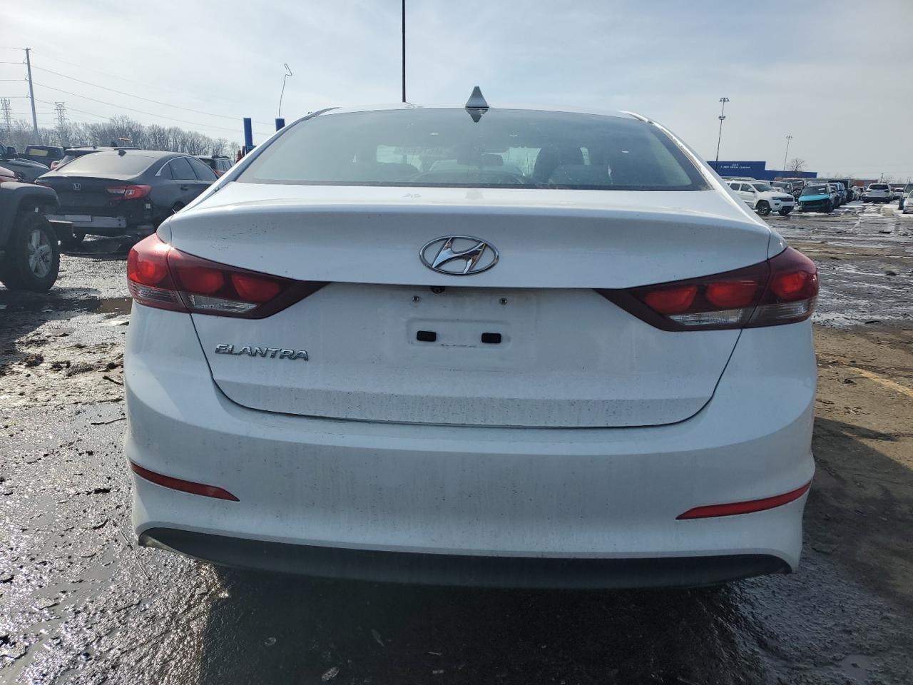 2017 HYUNDAI ELANTRA SE - Фото 6