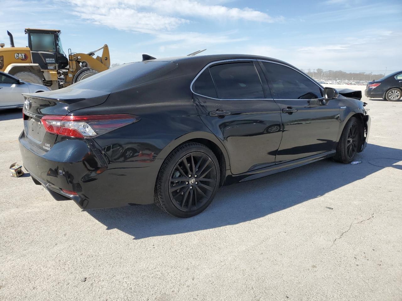 2021 TOYOTA CAMRY XSE - Image 3