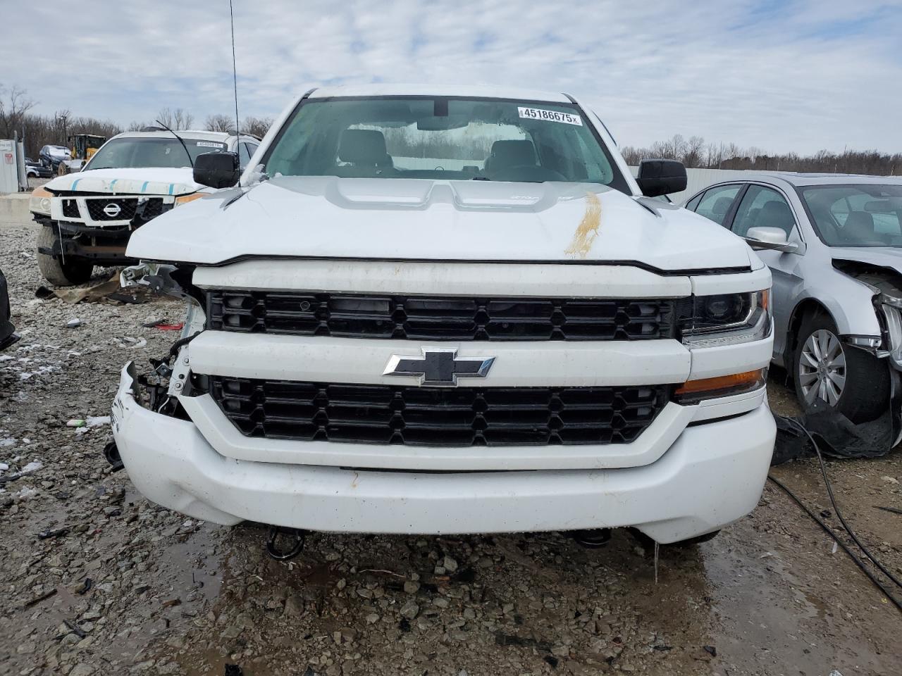 2017 CHEVROLET SILVERADO - Image 5