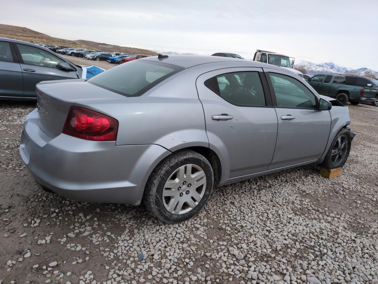 2014 DODGE AVENGER SE - Image 3