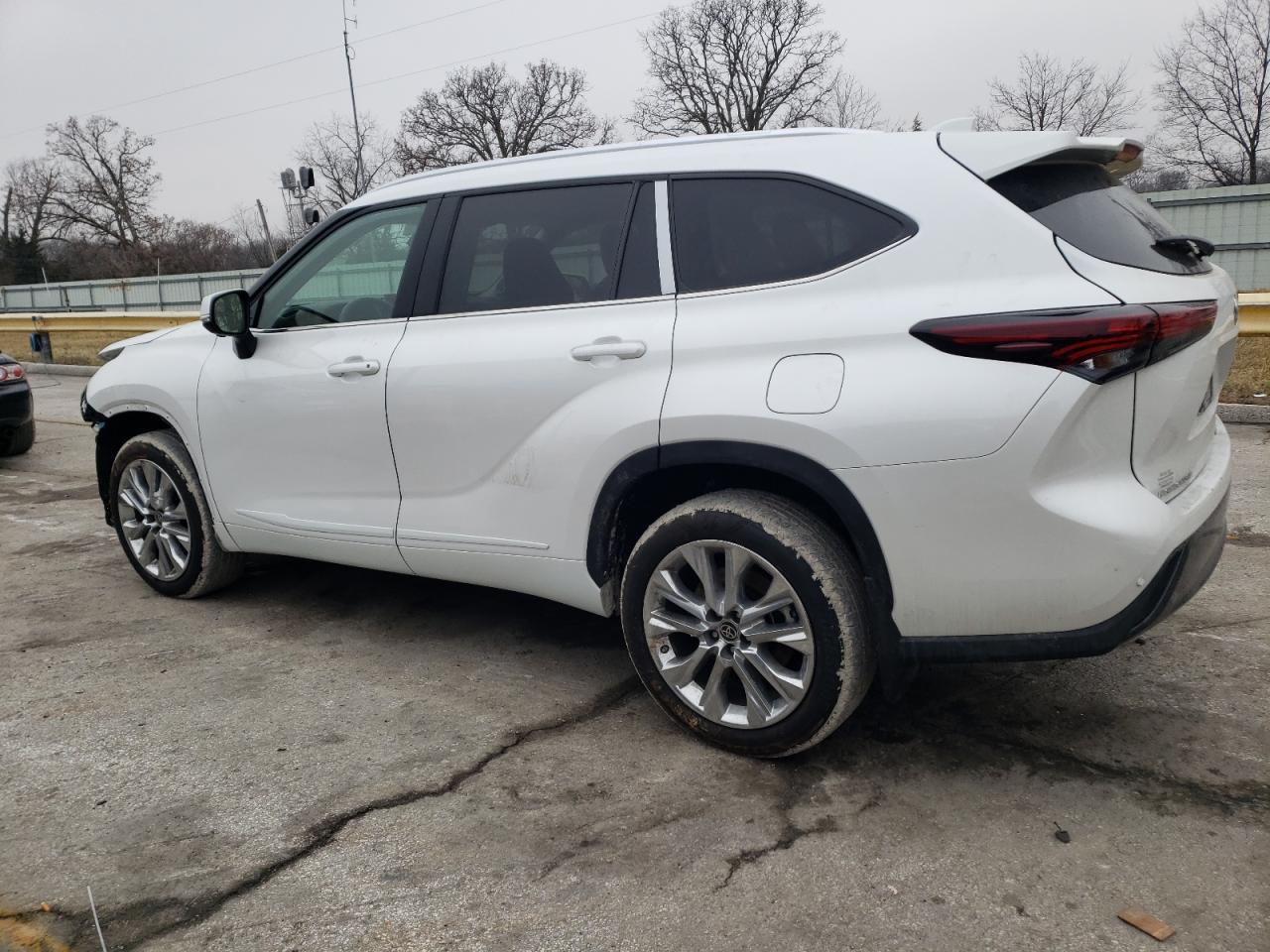 2024 TOYOTA HIGHLANDER - Фото 2