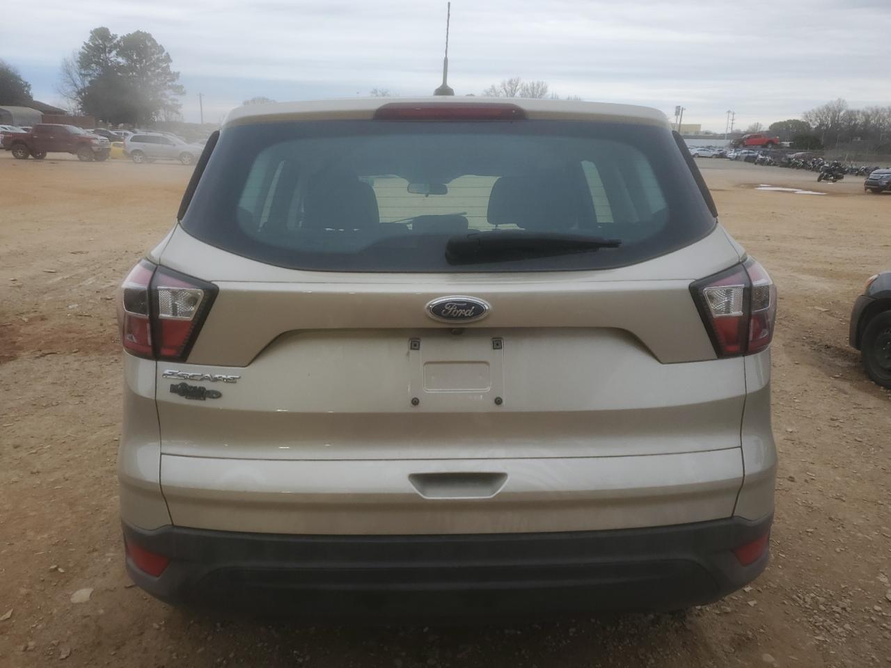 2017 FORD ESCAPE S - Image 6