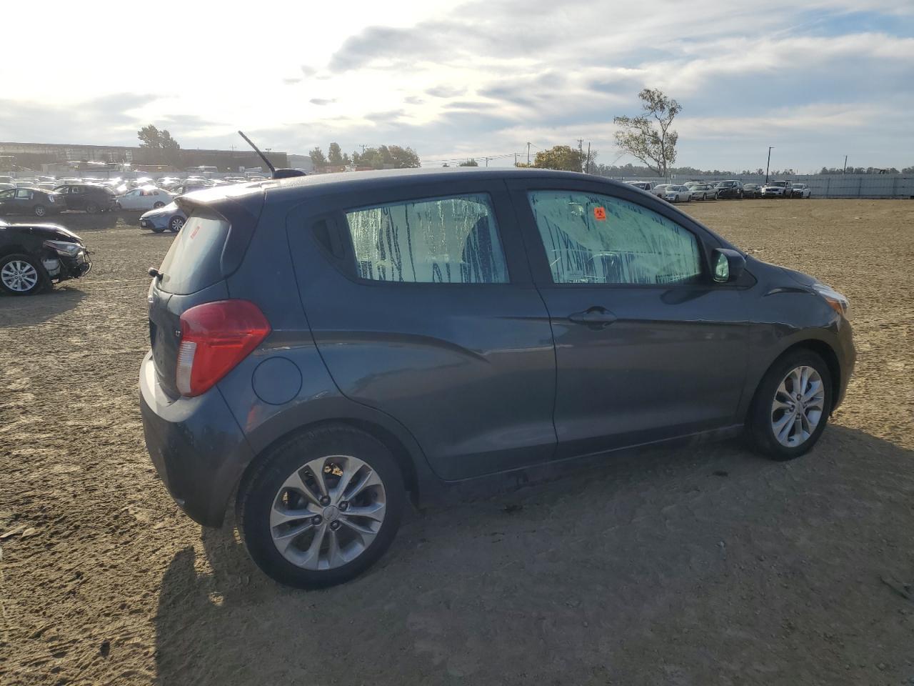 2021 CHEVROLET SPARK 1LT - Фото 3