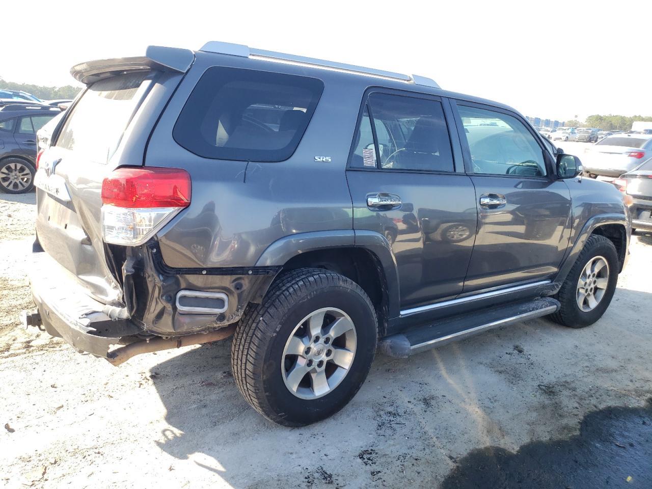 2011 TOYOTA 4RUNNER SR - Image 3