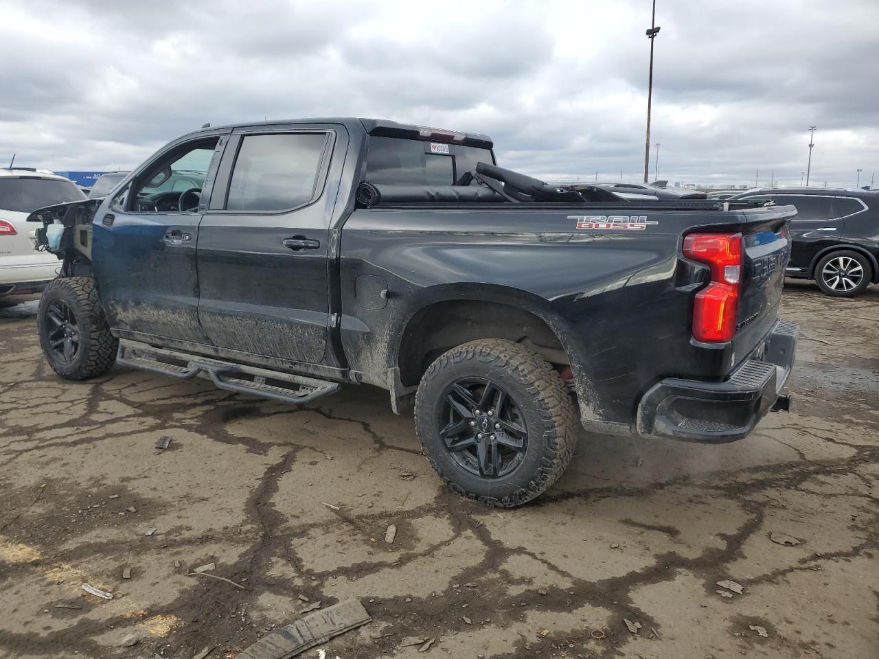 2021 CHEVROLET SILVERADO - Фото 2
