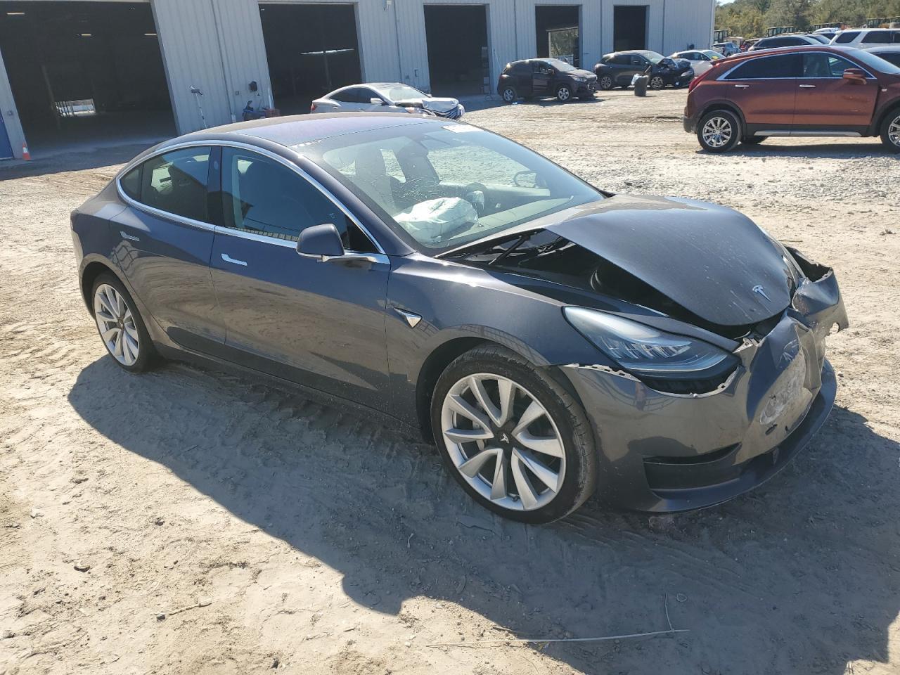 2019 TESLA MODEL 3 - Image 4