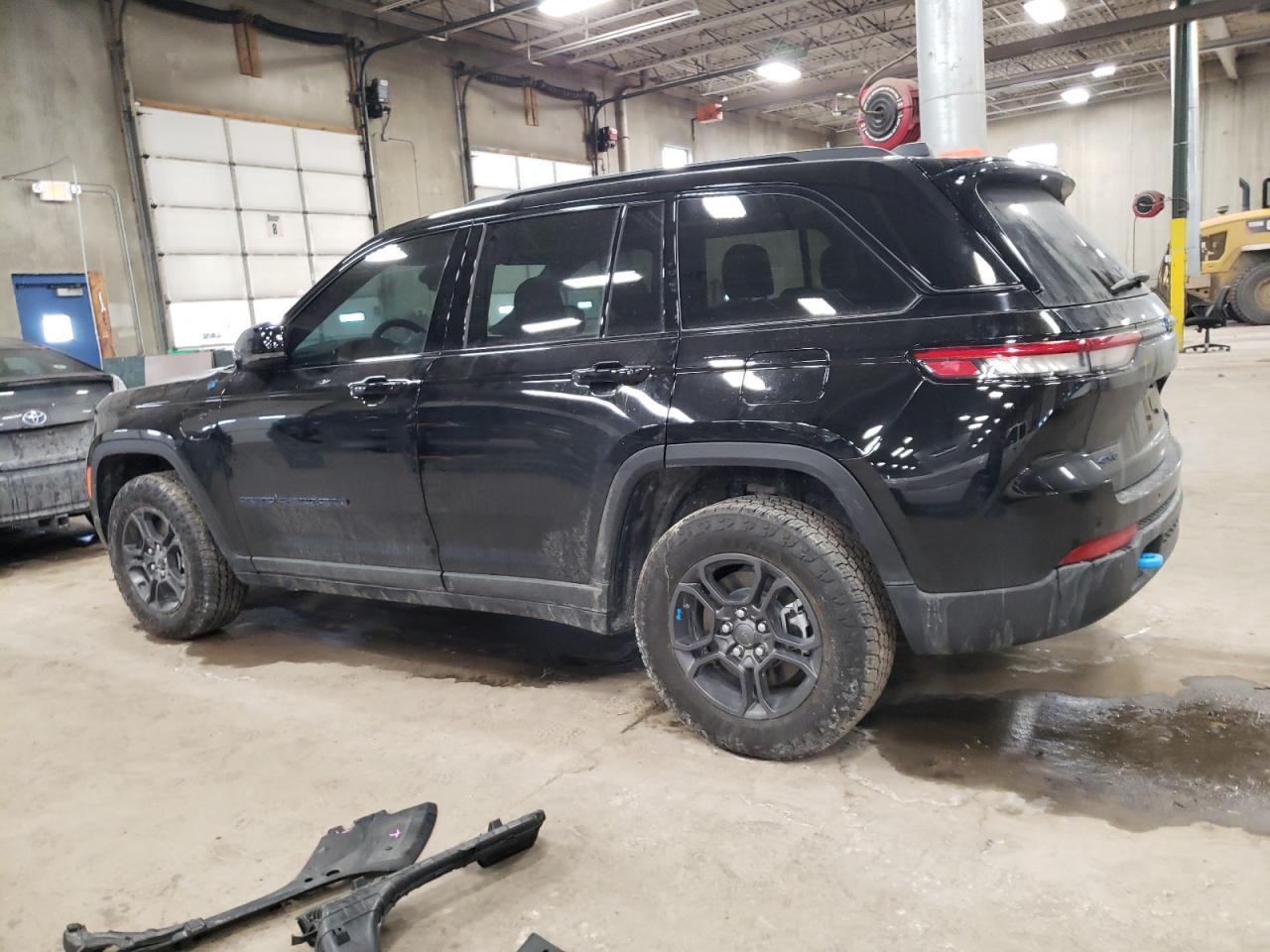 2024 JEEP GRAND CHER - Фото 2
