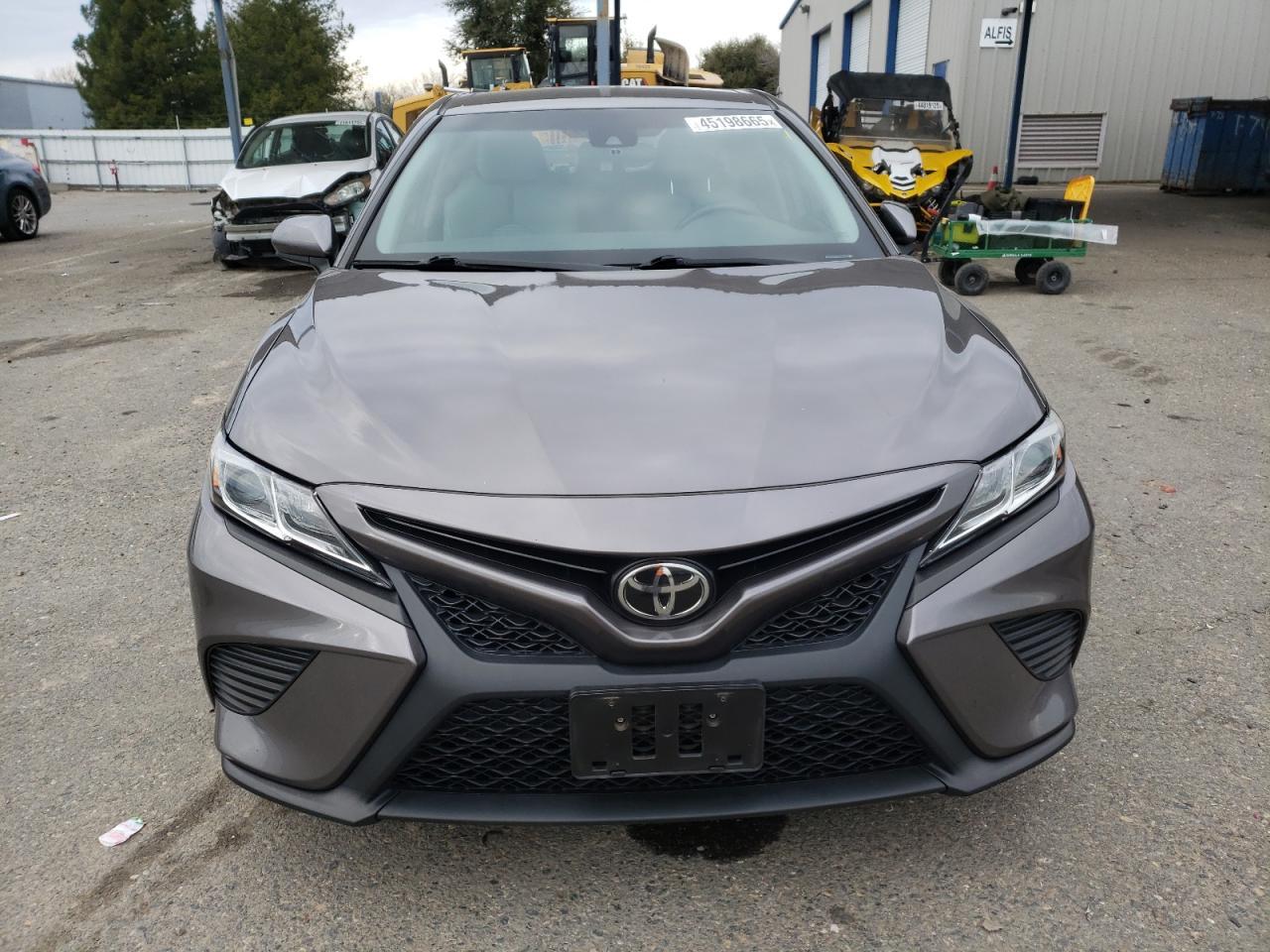 2018 TOYOTA CAMRY L - Фото 5