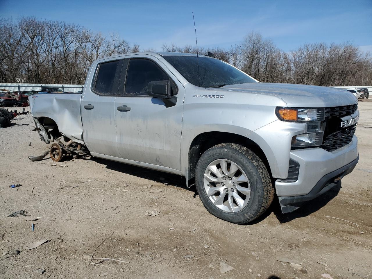 2019 CHEVROLET SILVERADO - Image 4