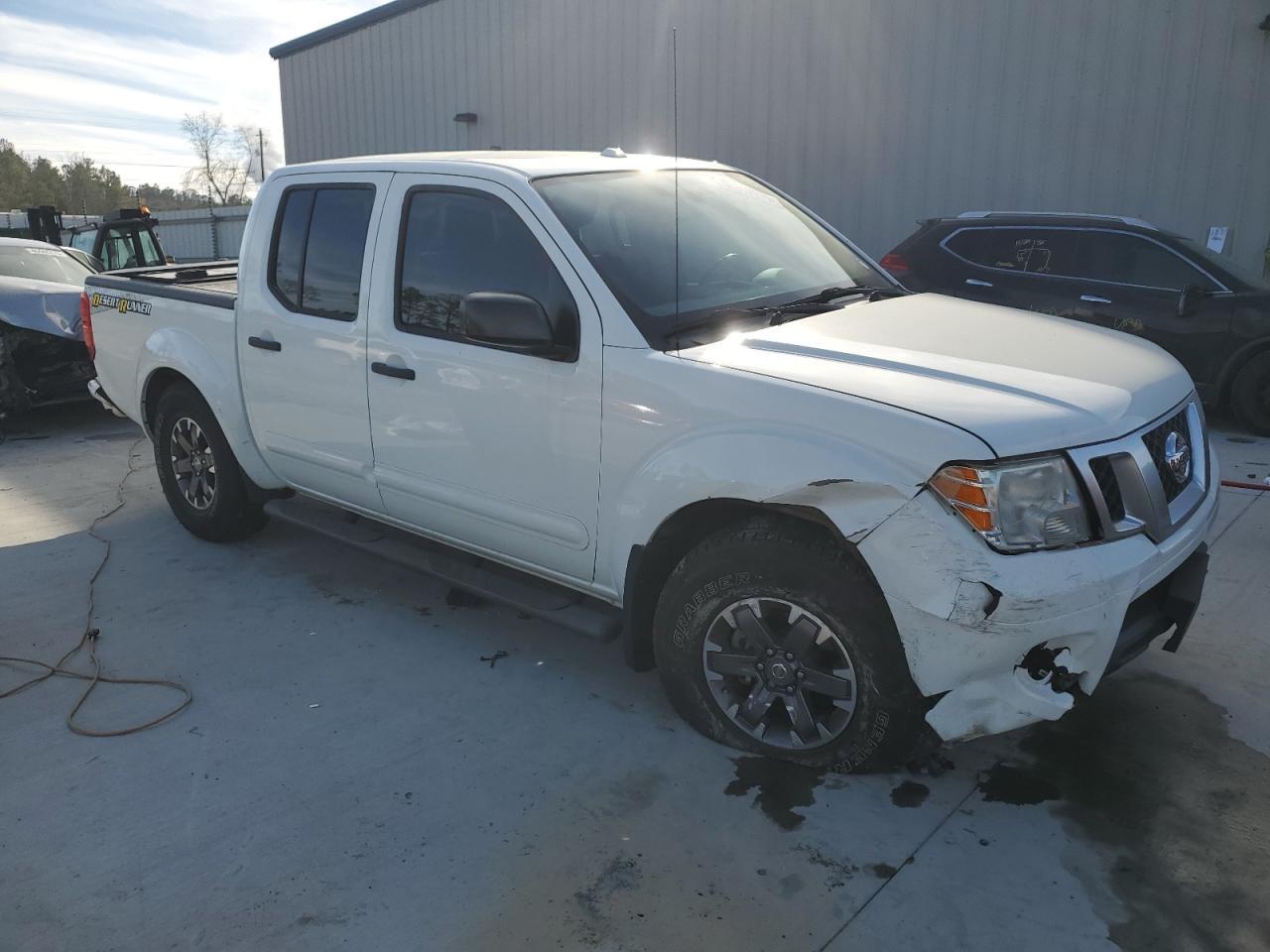 2016 NISSAN FRONTIER S - Image 4