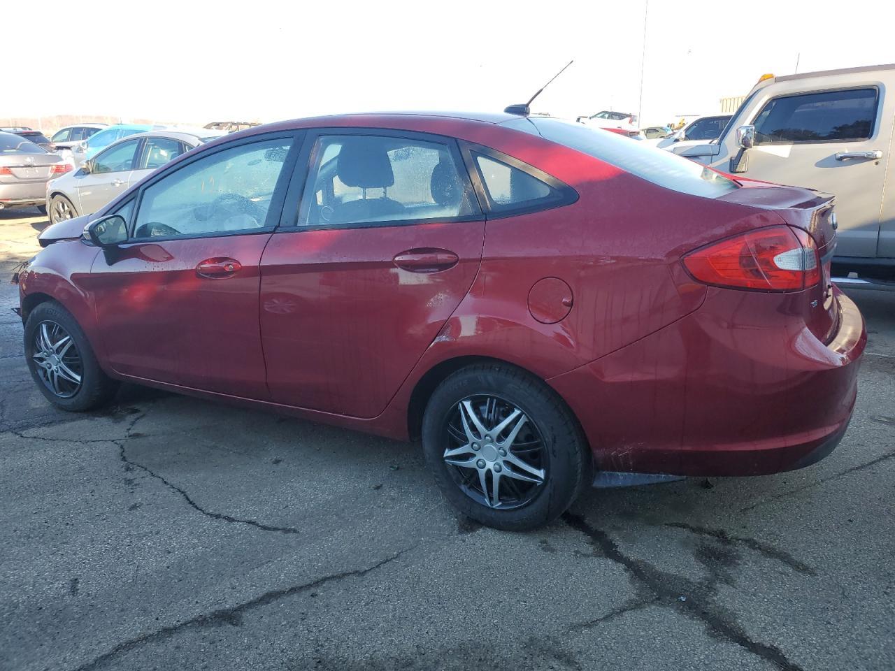 2013 FORD FIESTA SE - Image 2