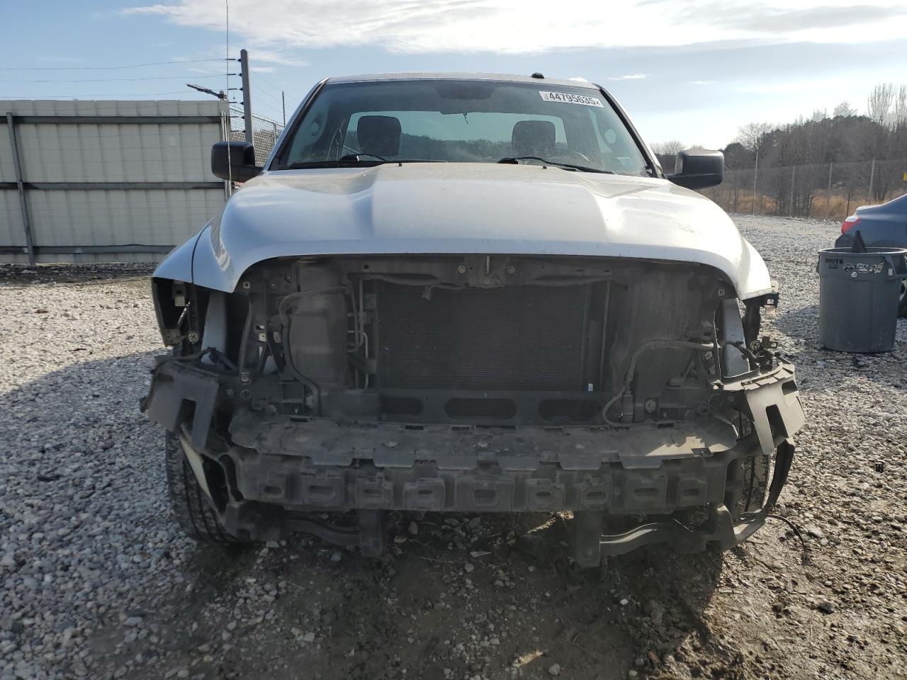 2014 RAM 1500 ST - Image 5