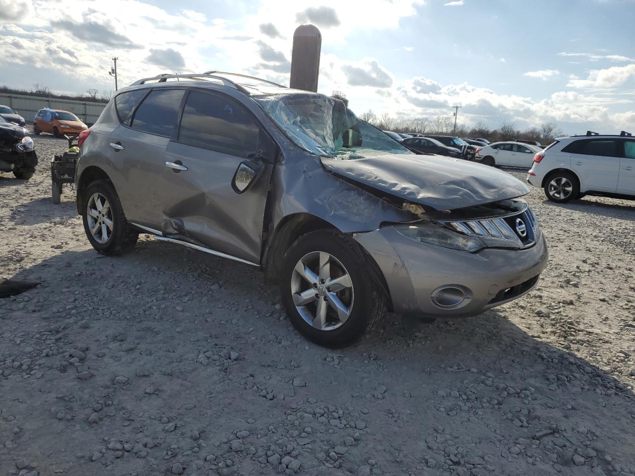 2010 NISSAN MURANO S - Image 4