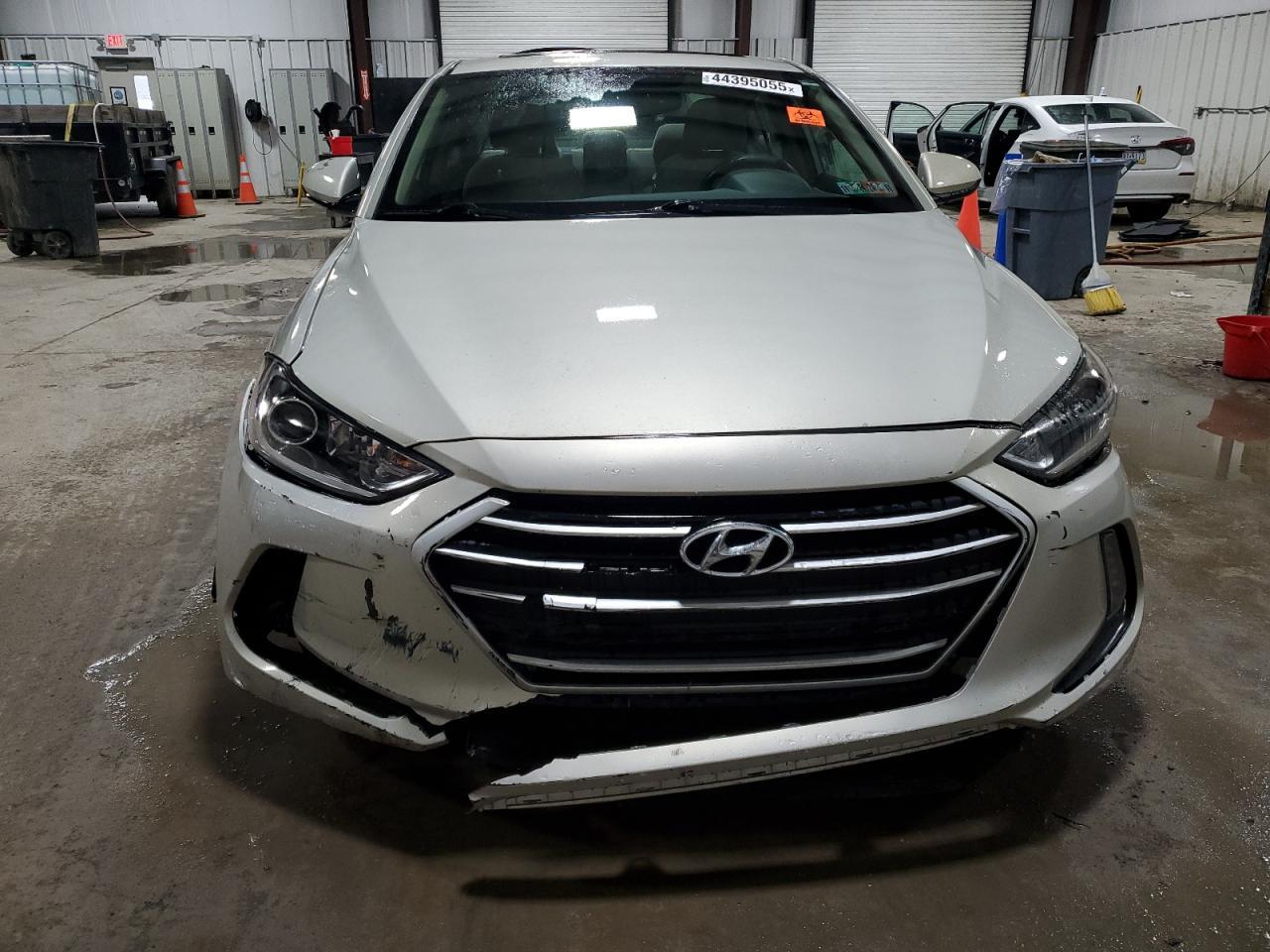 2017 HYUNDAI ELANTRA SE - Фото 5