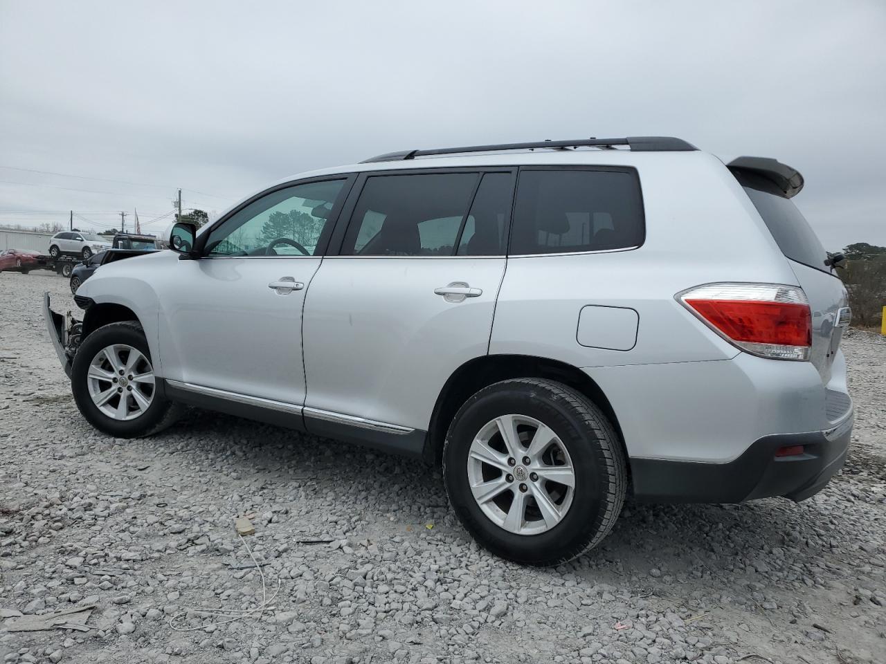 2012 TOYOTA HIGHLANDER - Image 2