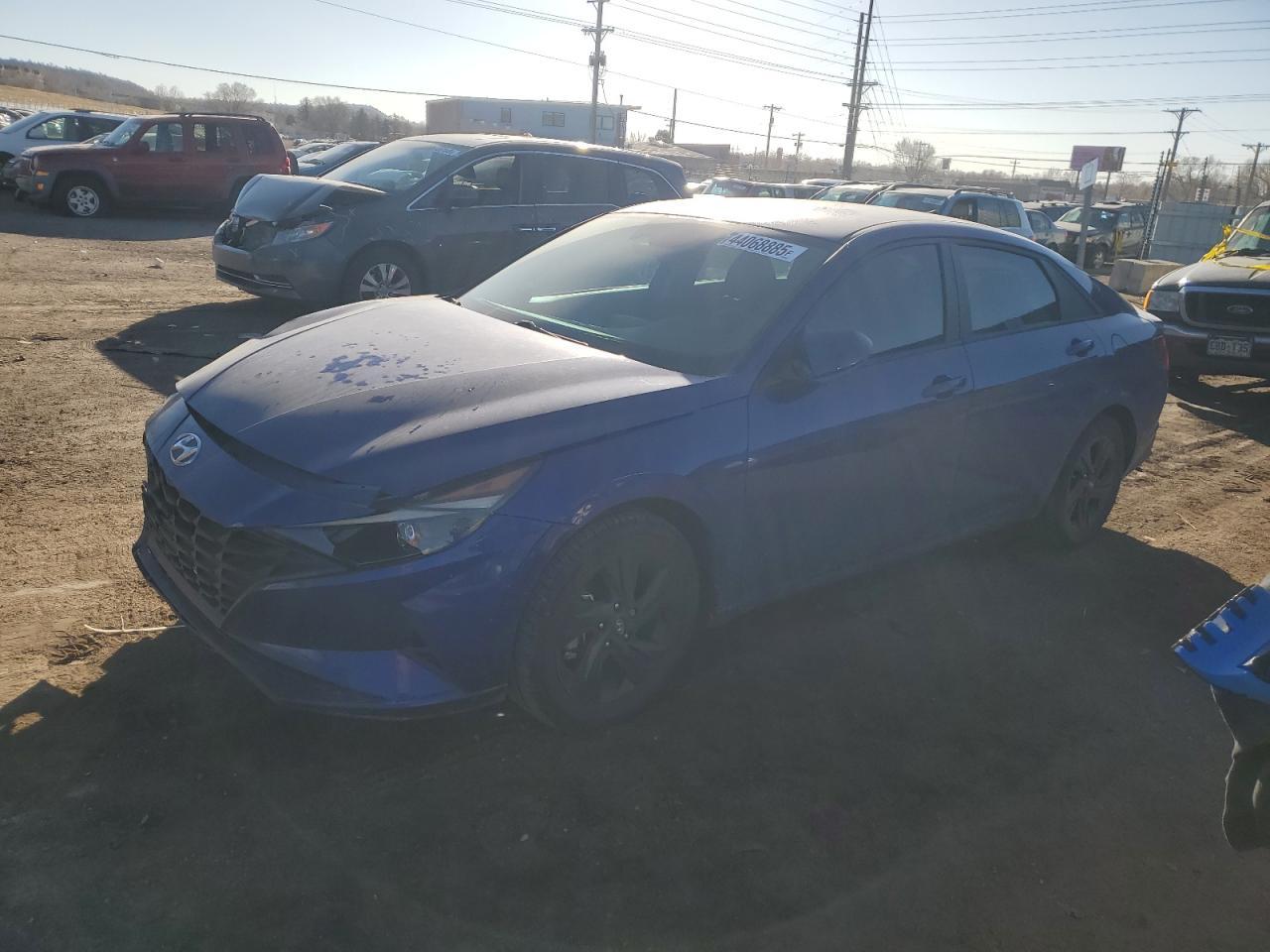 2022 HYUNDAI ELANTRA SE