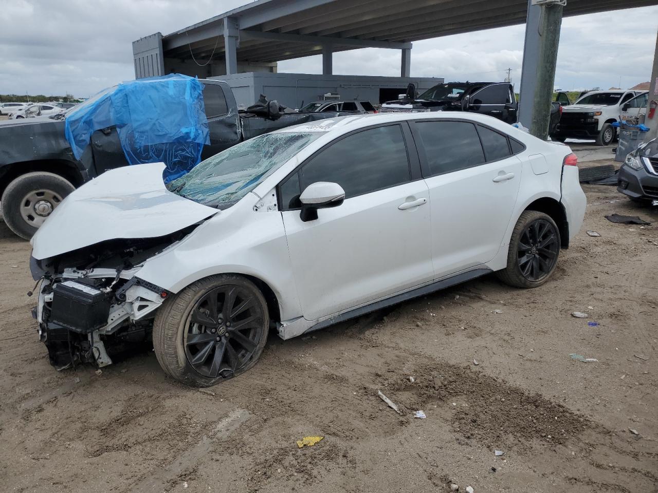 2024 TOYOTA COROLLA SE