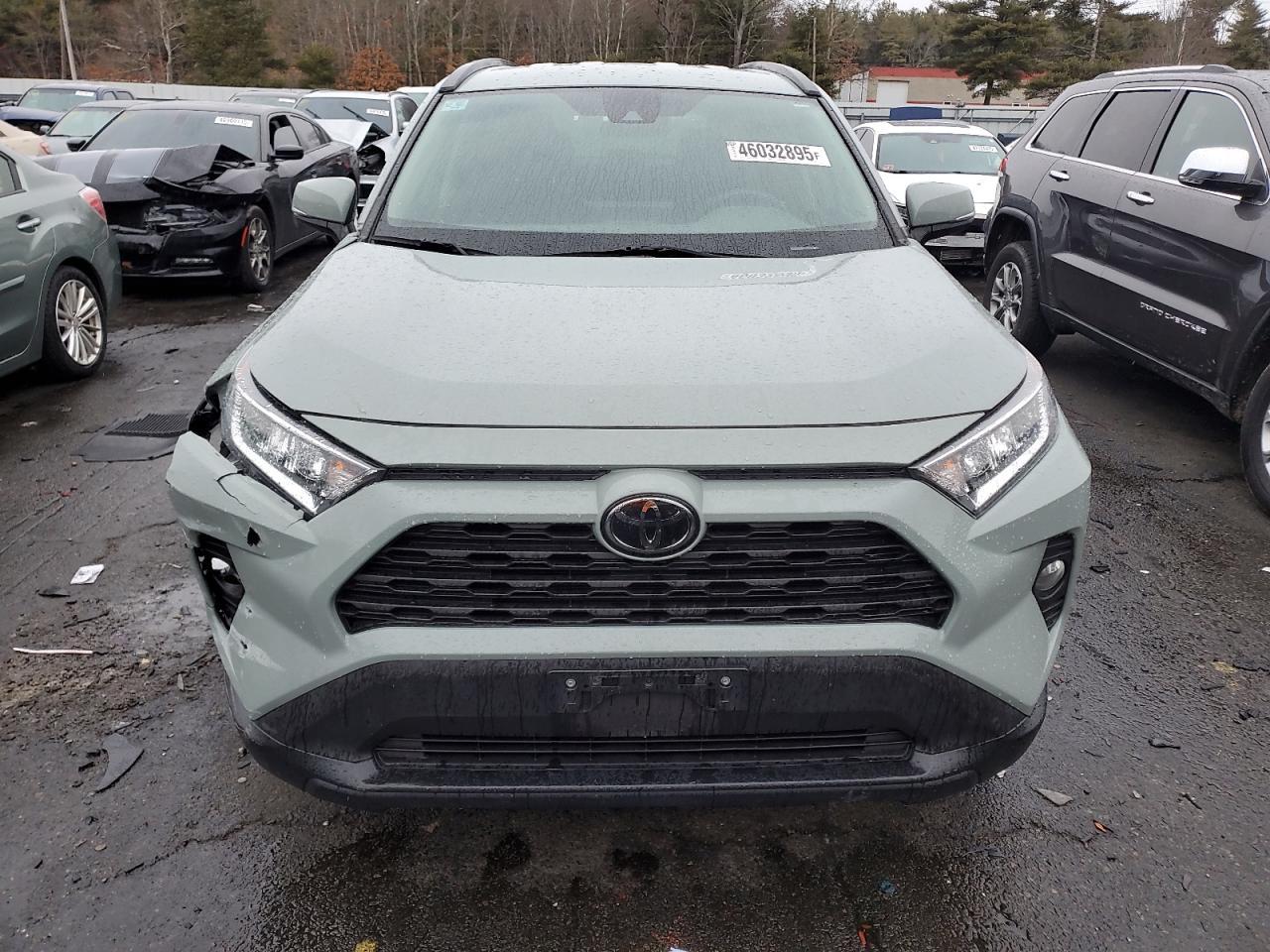 2020 TOYOTA RAV4 XLE - Image 5