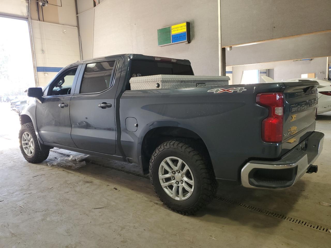 2020 CHEVROLET SILVERADO - Image 2