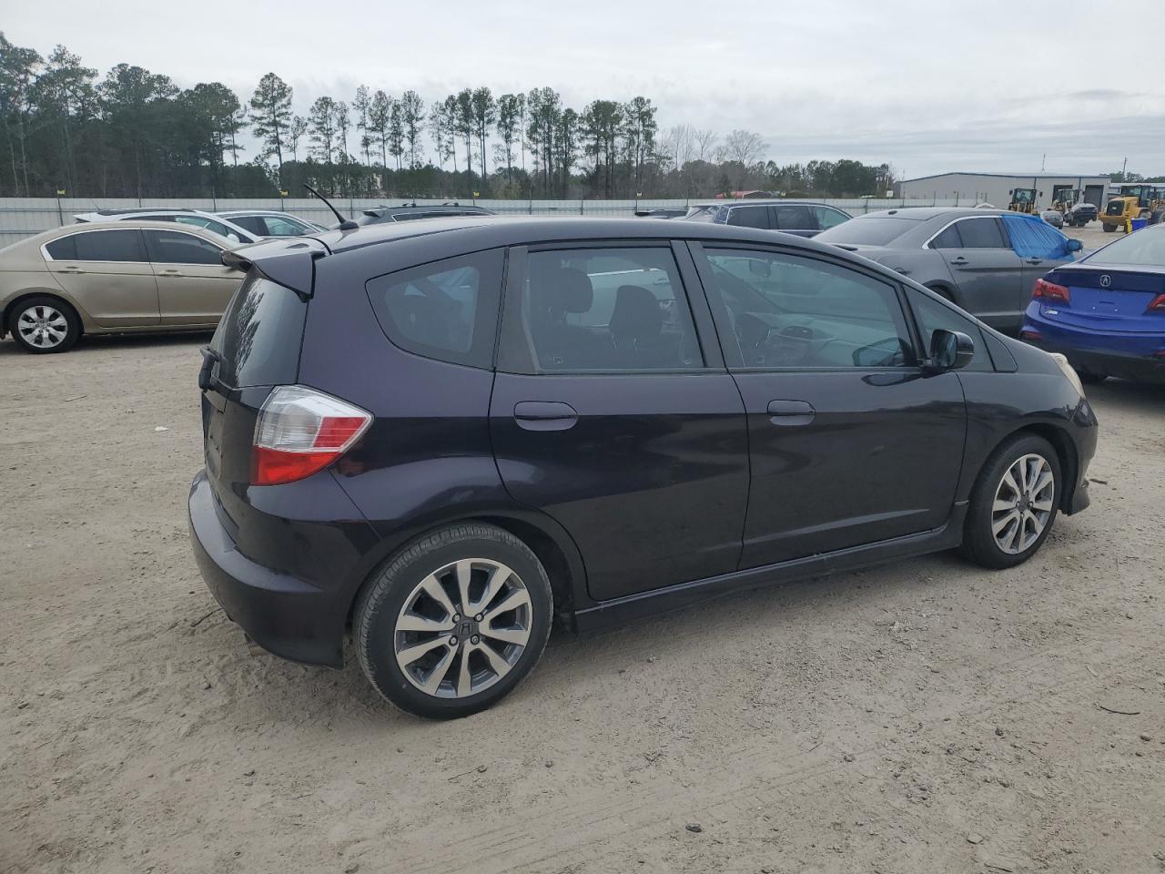 2013 HONDA FIT SPORT - Фото 3