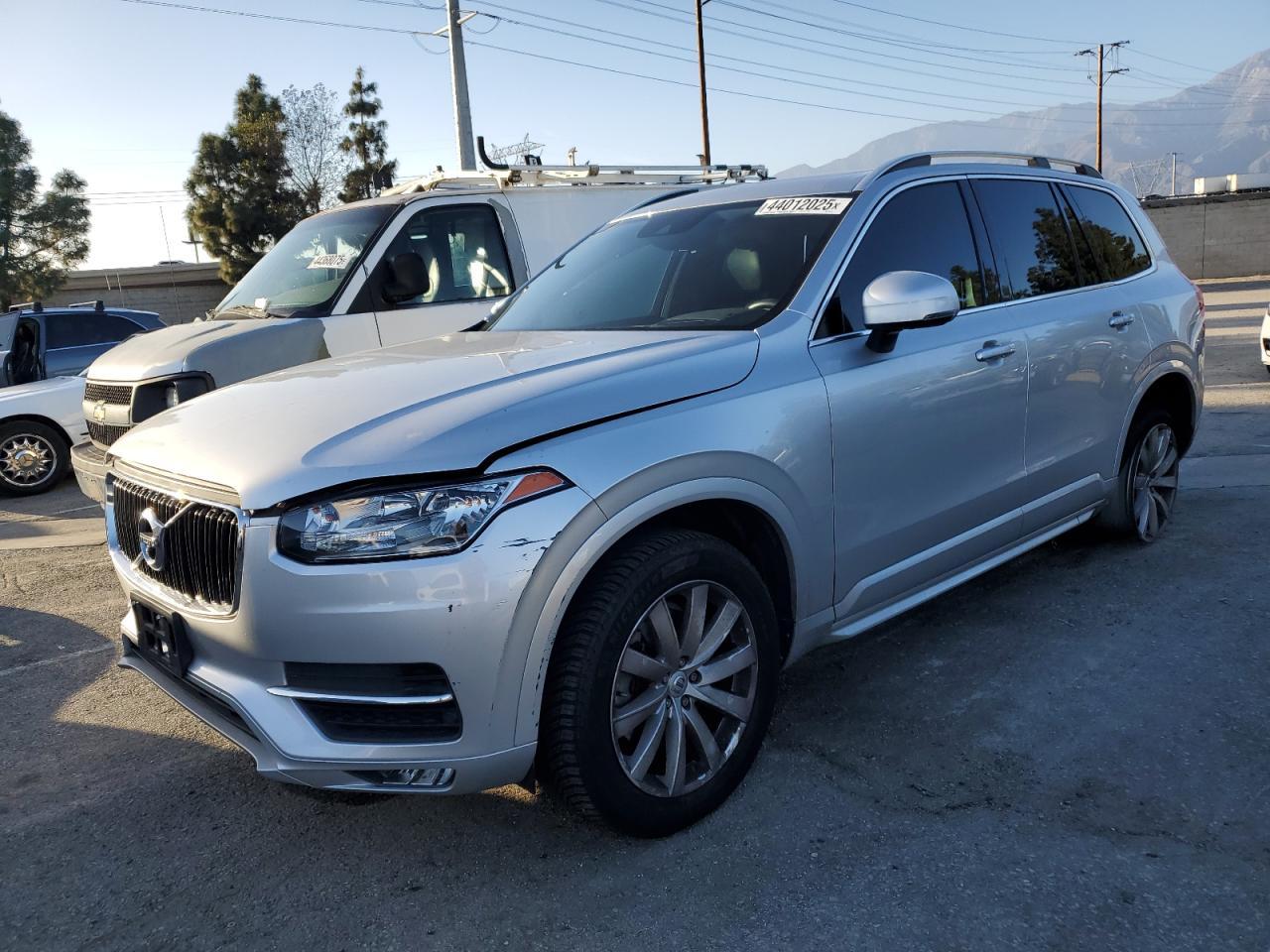 2016 VOLVO XC90 T6