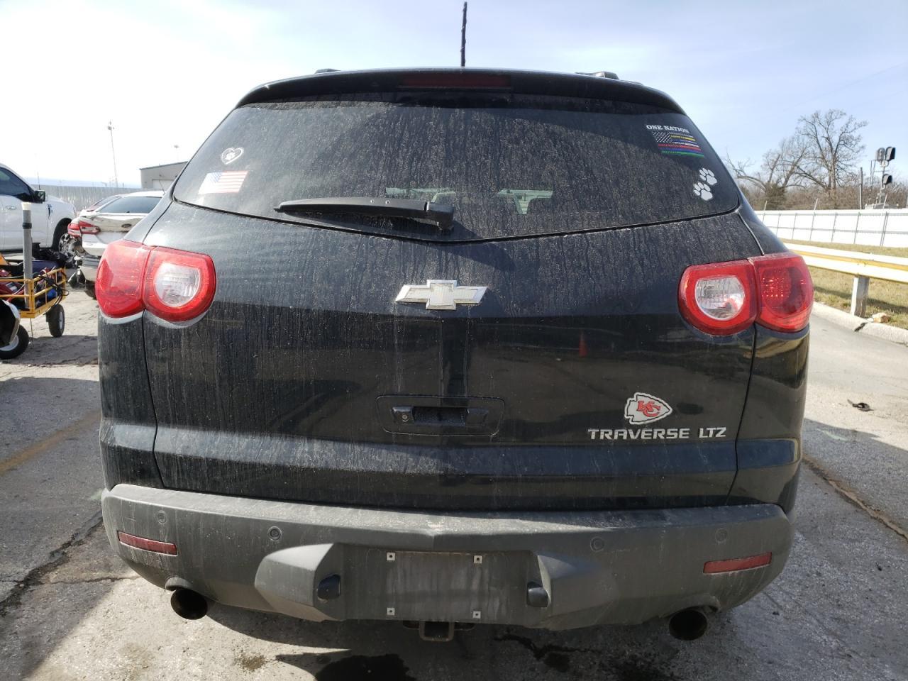 2011 CHEVROLET TRAVERSE L - Image 6