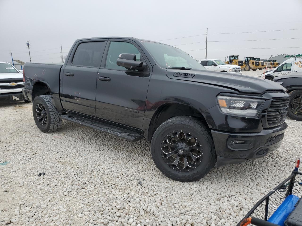 2019 RAM 1500 BIG H - Фото 4