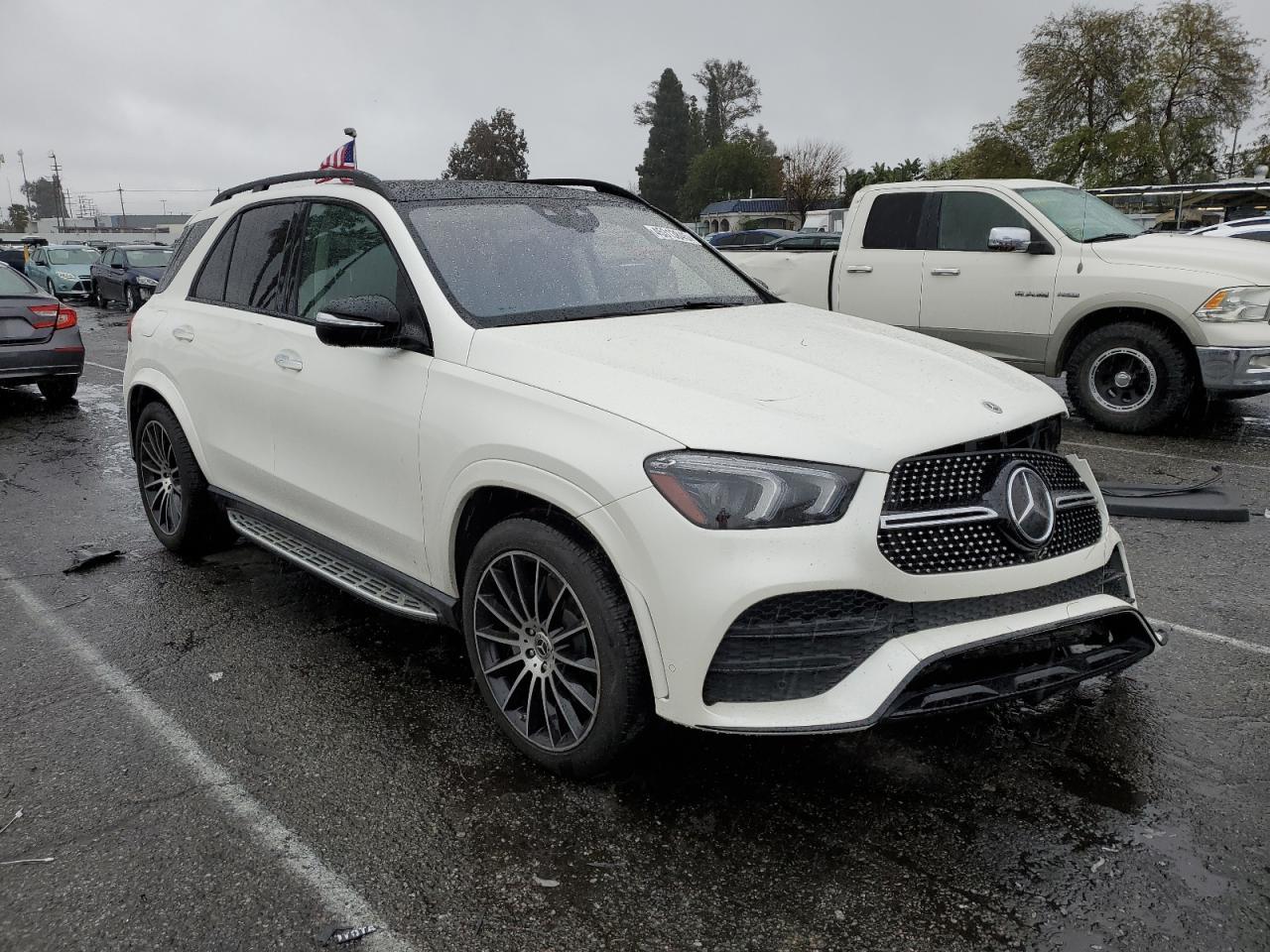 2023 MERCEDES-BENZ GLE 450 4M - Фото 4