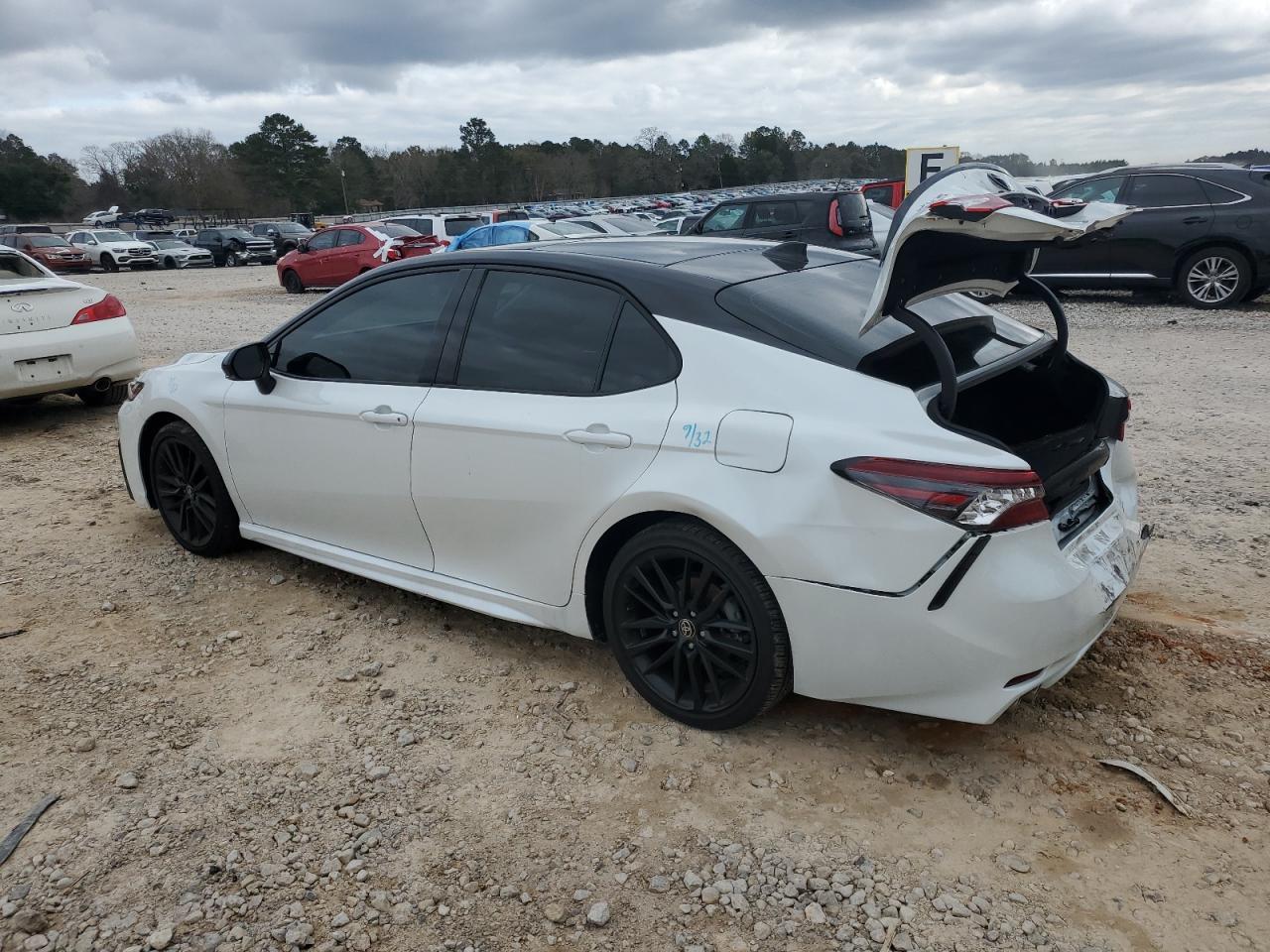 2022 TOYOTA CAMRY XSE - Фото 2