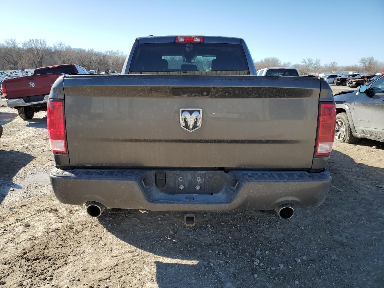 2017 RAM 1500 ST - Image 6