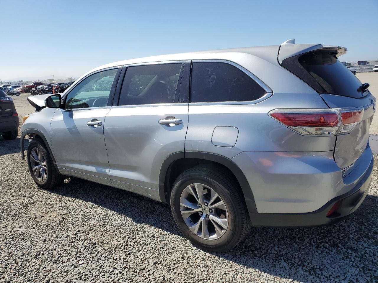 2015 TOYOTA HIGHLANDER - Фото 2