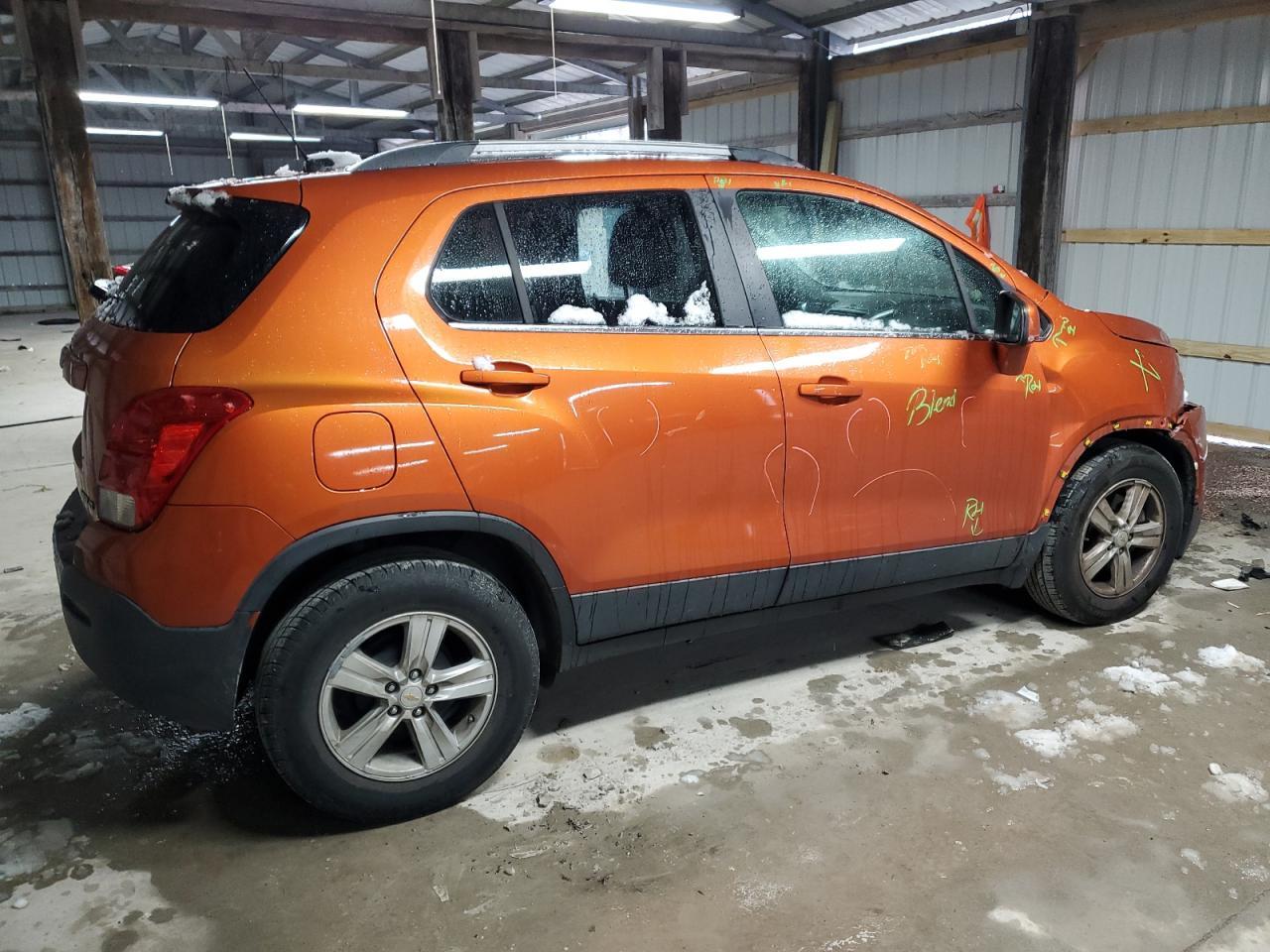 2015 CHEVROLET TRAX 1LT - Image 3