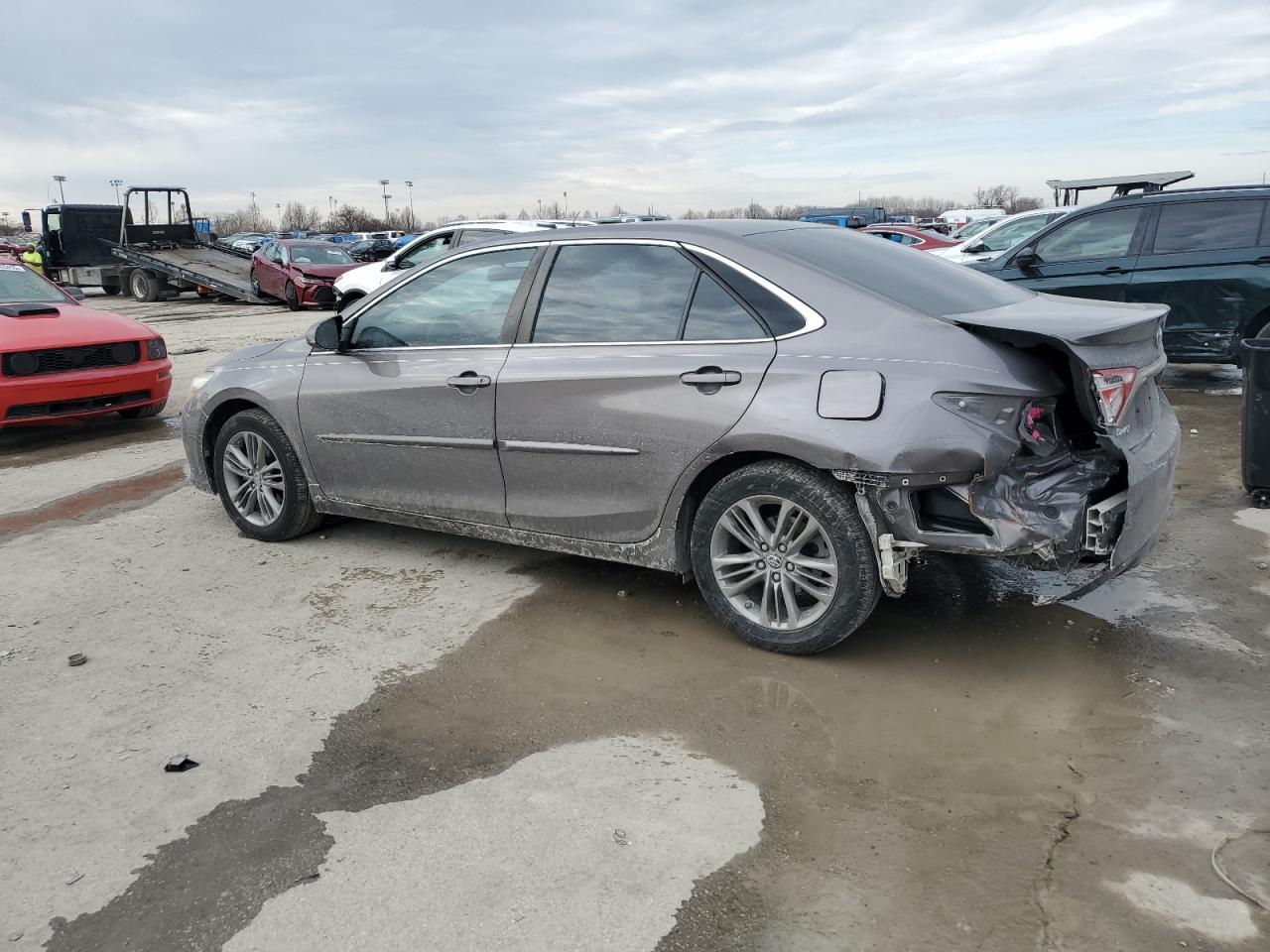 2017 TOYOTA CAMRY LE - Image 2