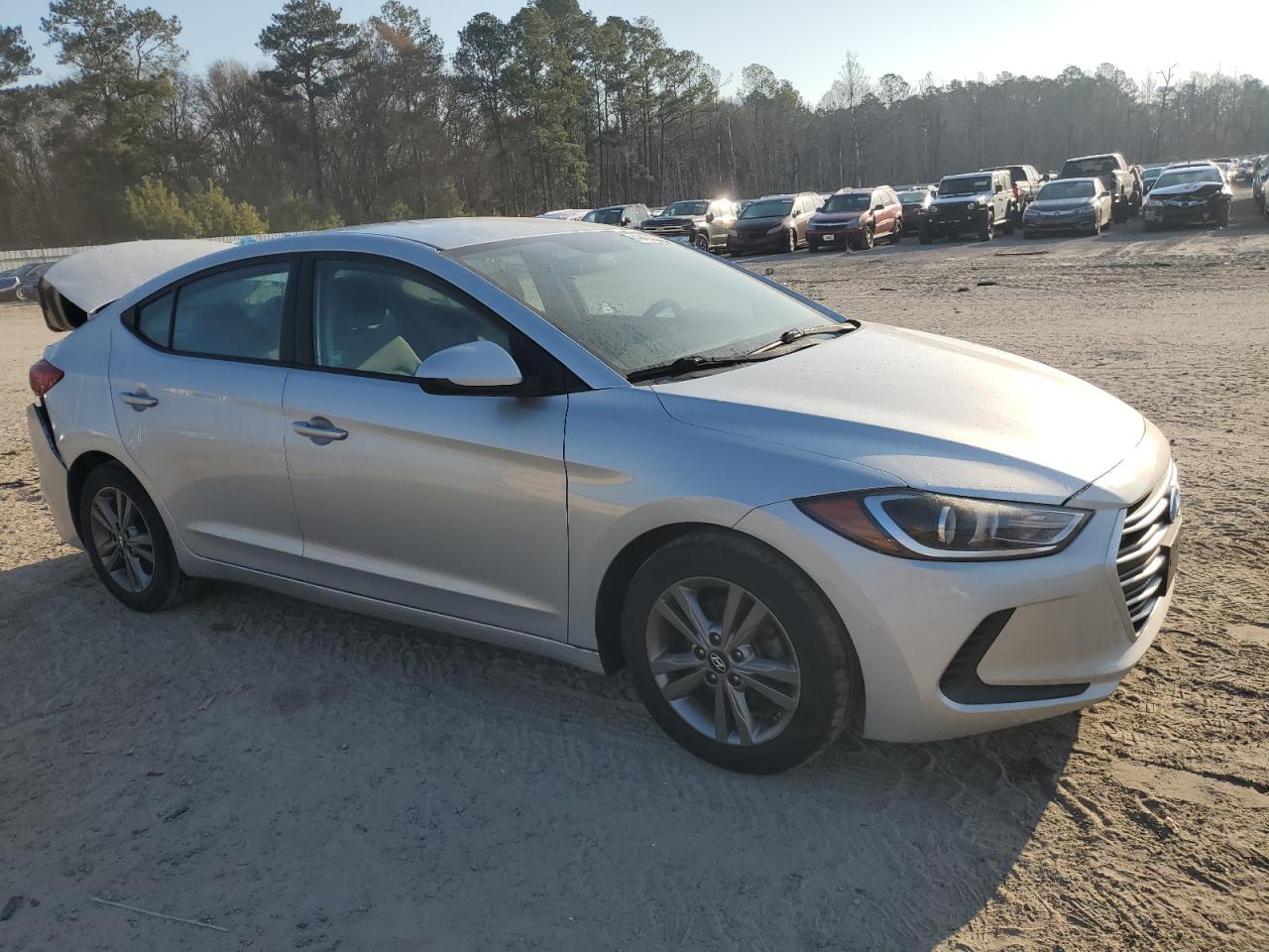 2017 HYUNDAI ELANTRA SE - Фото 4