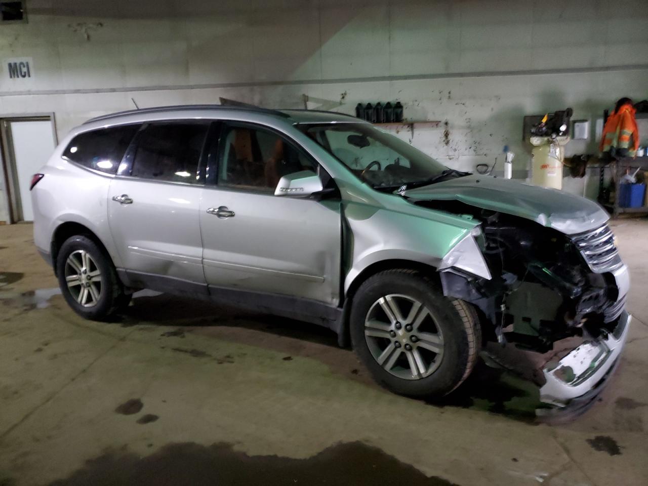 2015 CHEVROLET TRAVERSE L - Image 4