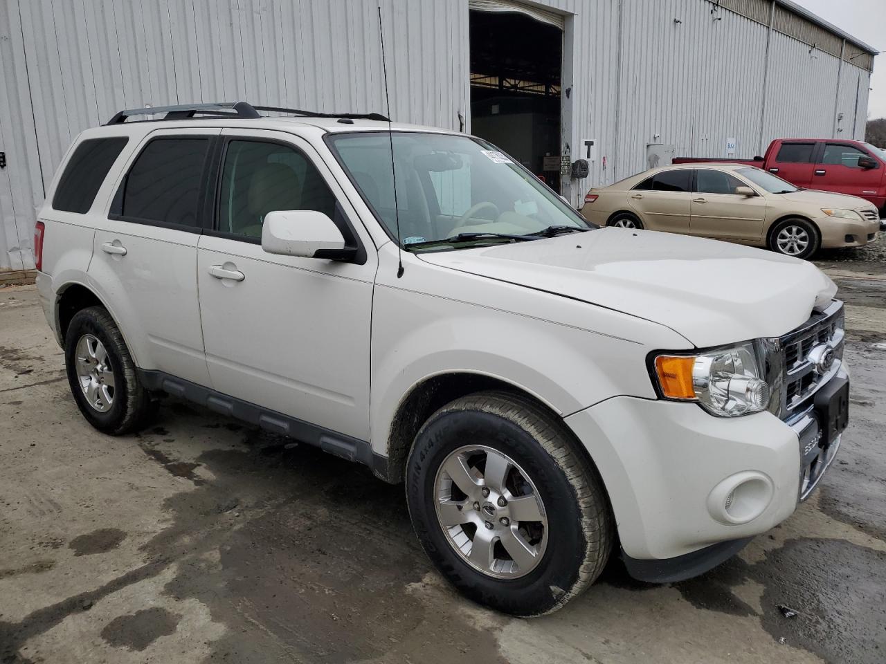 2012 FORD ESCAPE LIM - Image 4