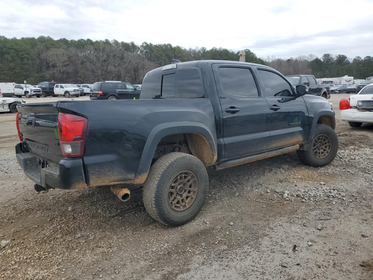 2023 TOYOTA TACOMA DOU - Фото 3