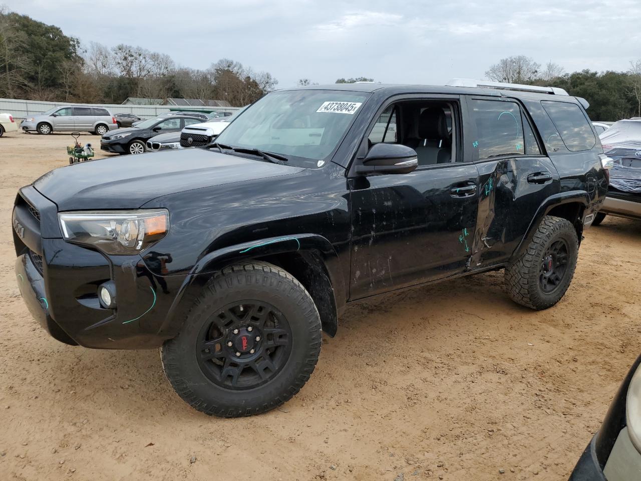 2018 TOYOTA 4RUNNER SR