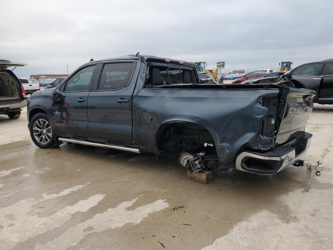 2021 CHEVROLET SILVERADO - Image 2