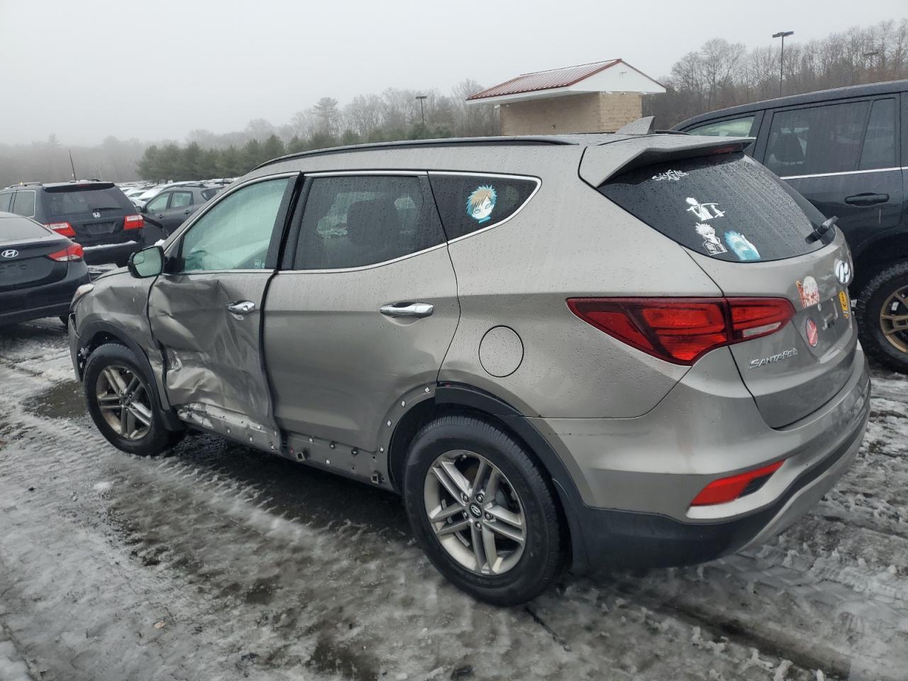 2017 HYUNDAI SANTA FE S - Image 2