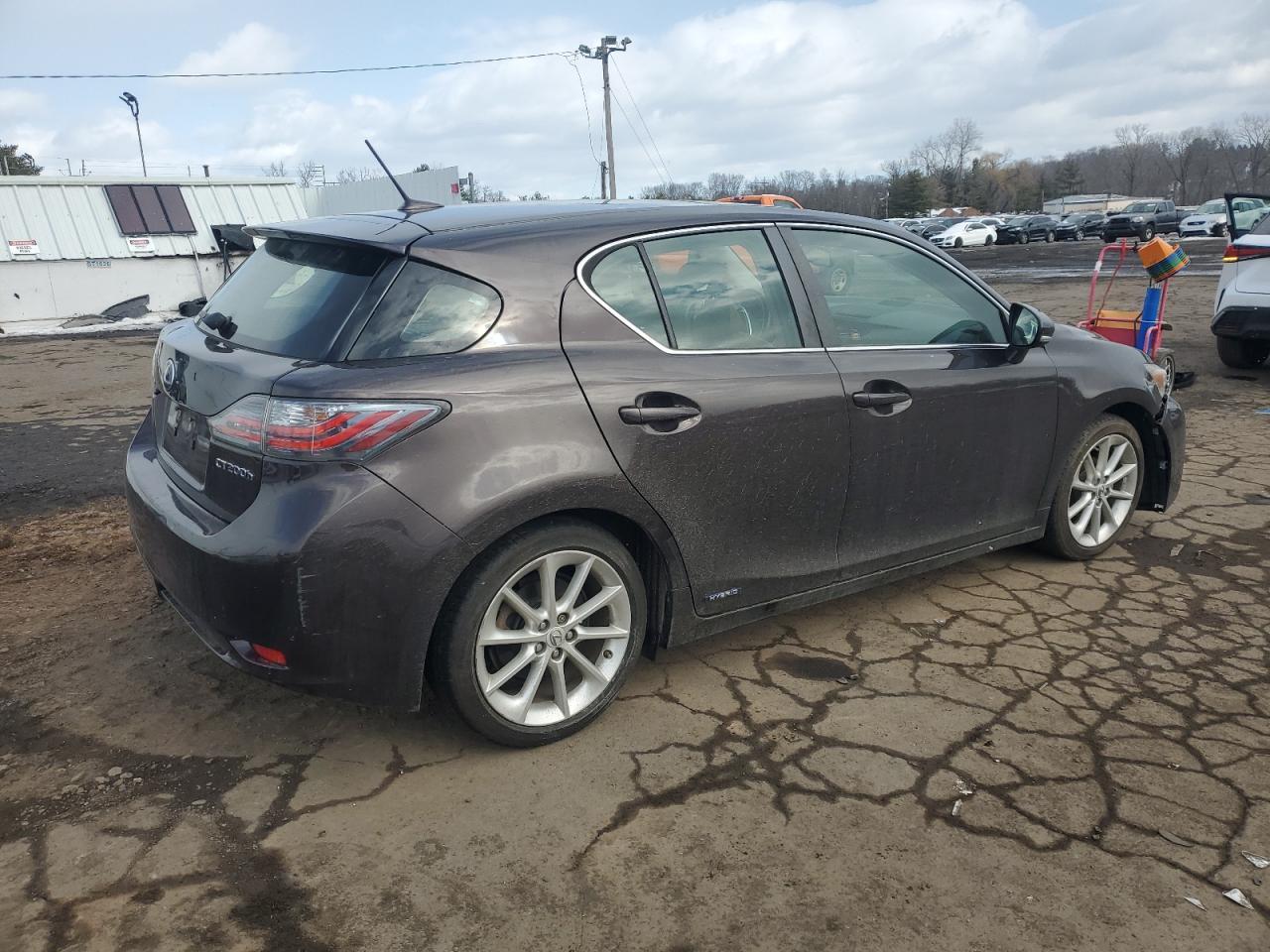 2011 LEXUS CT 200 - Фото 3