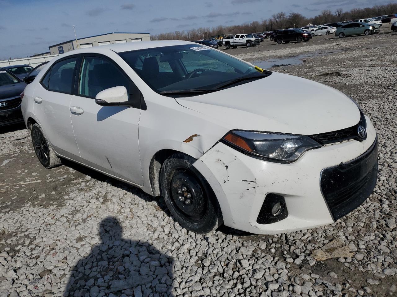 2015 TOYOTA COROLLA L - Image 4