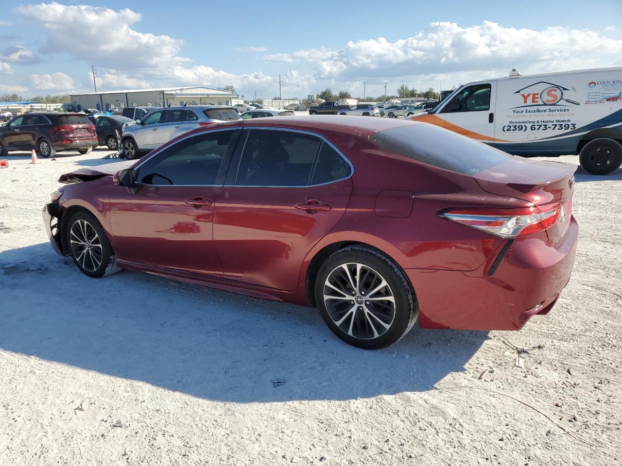 2018 TOYOTA CAMRY L - Фото 2