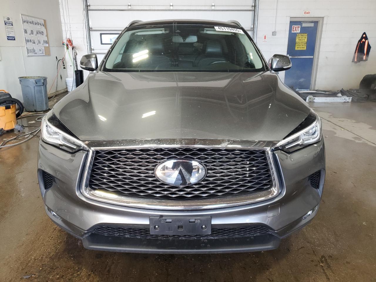 2019 INFINITI QX50 ESSEN - Image 5