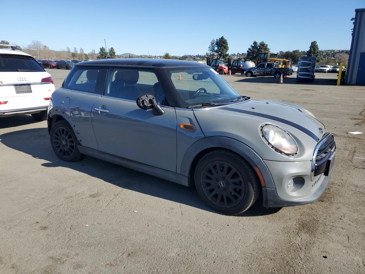 2017 MINI COOPER - Фото 4