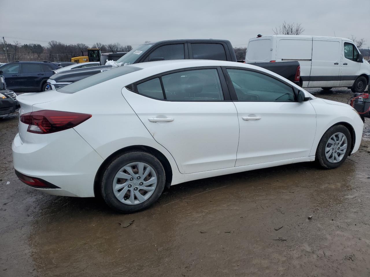 2019 HYUNDAI ELANTRA SE - Image 3